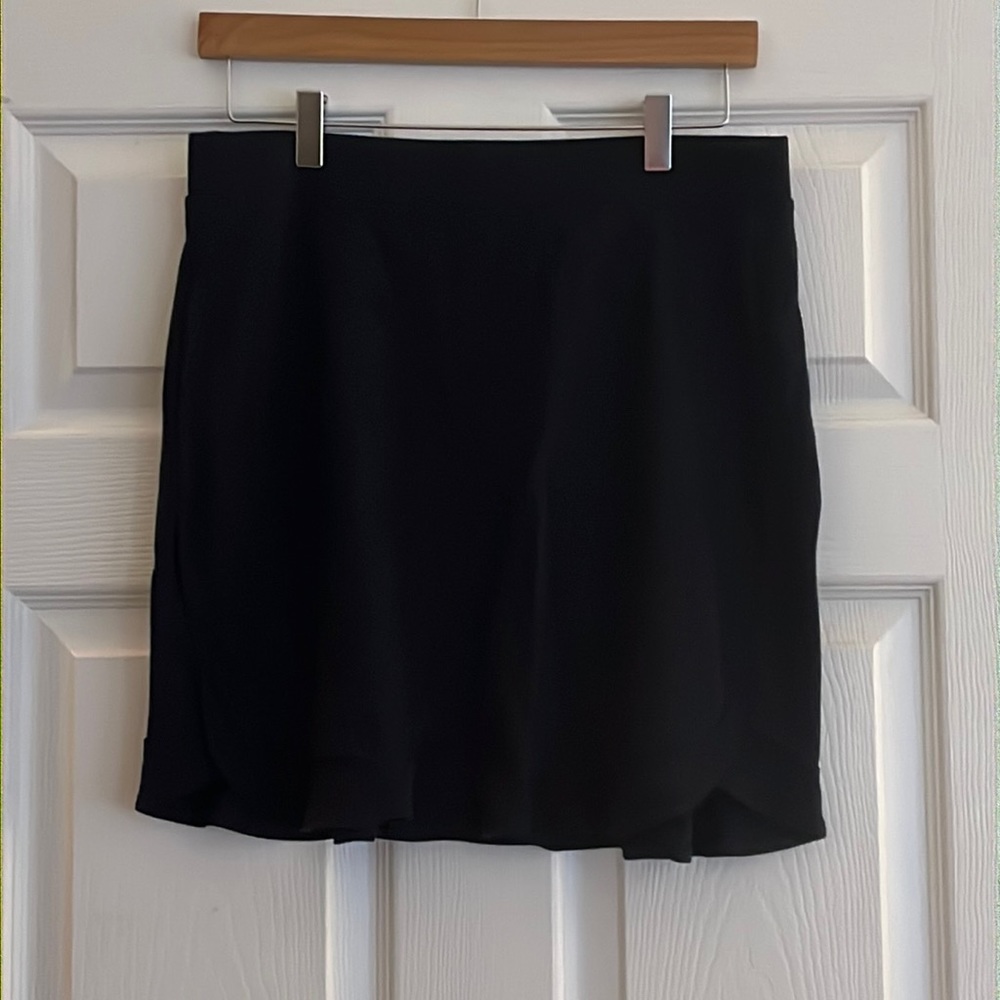 Navy Loft ruffle skirt
